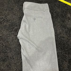 Express | Women's Gray Career Style Structured Bermuda Shorts | Size: 4